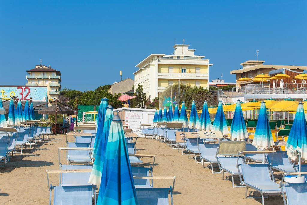 Hotel Gaia Cesenatico Exterior photo